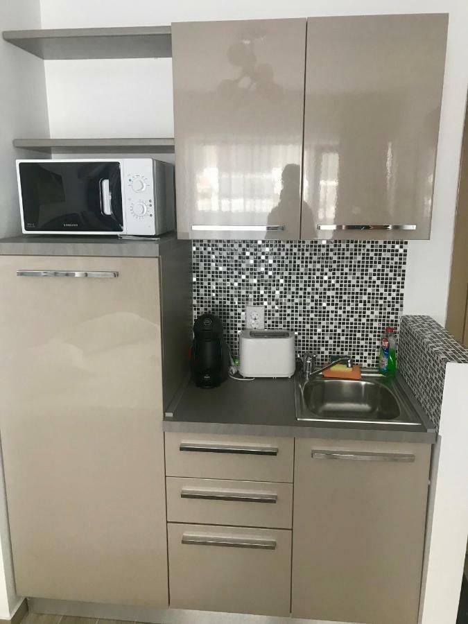 Desilva 46 & 47 Mamaia
